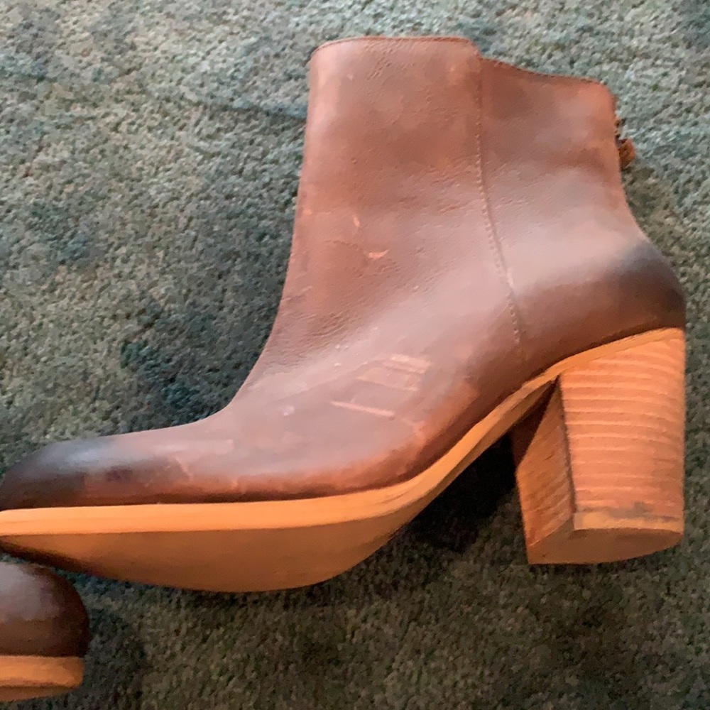 Ralph Lauren boots - Picture 5 of 9